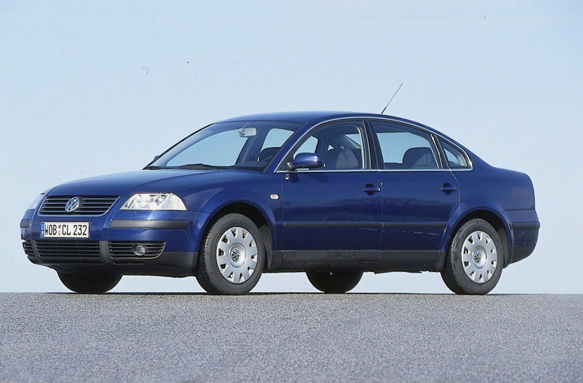 Auto dla rodziny 2+3: 1 000 zł miesięcznie/po roku 12 000 zł