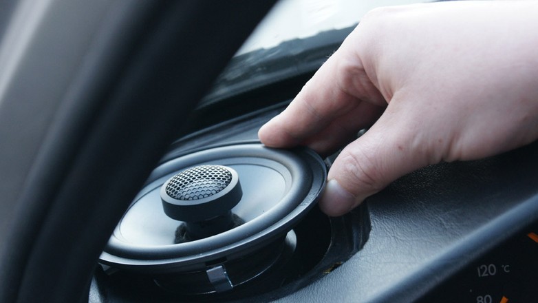 Jak wybrać dobre głośniki do auta?