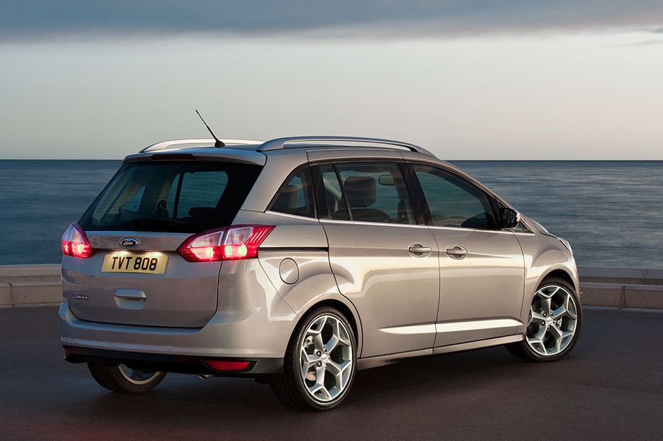 Genewa 2010: Ford - nowa rodzina C-MAX dla pięciu bądź siemiu osób