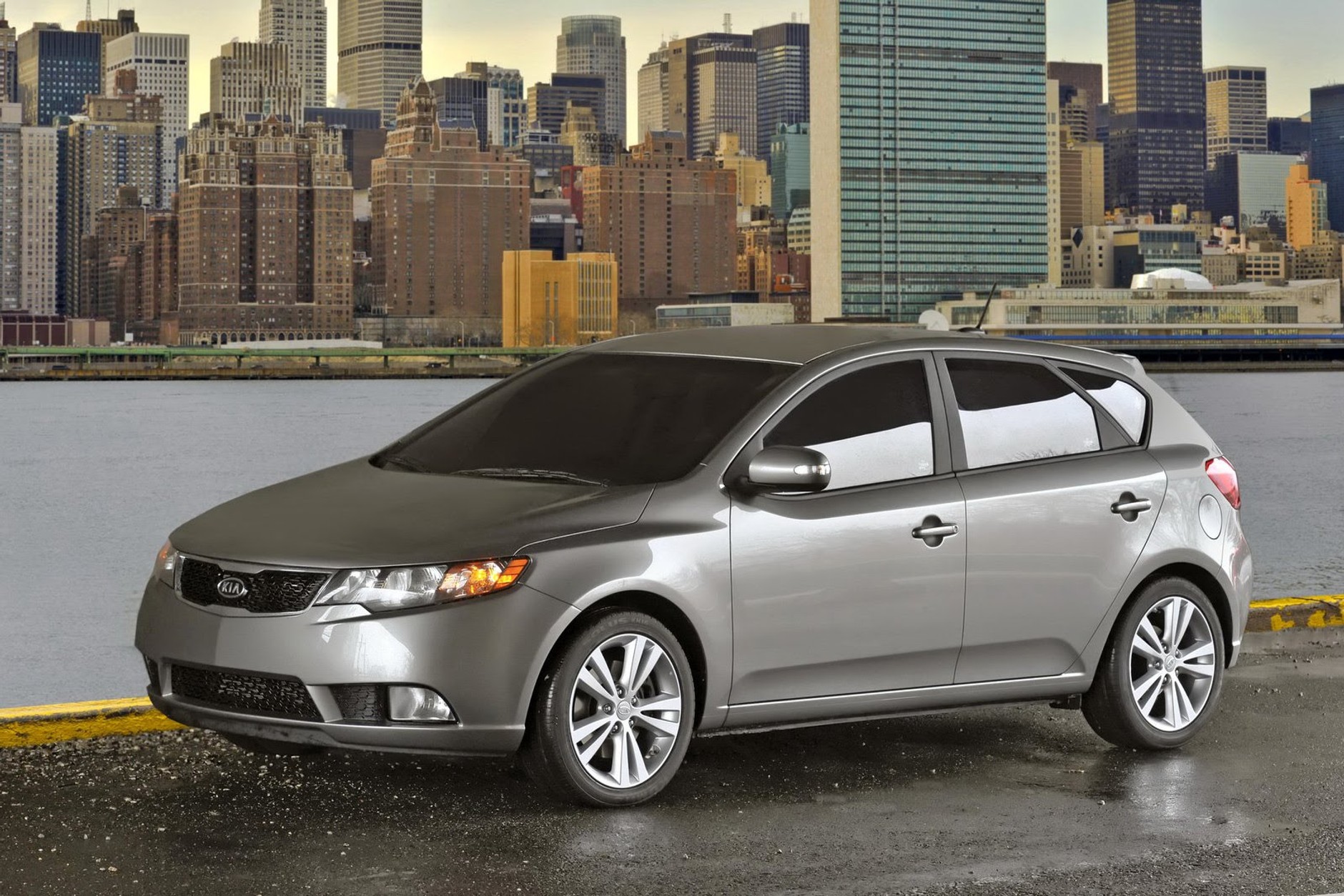Nowy Jork 2010: Kia Forte hatchback – premiera światowa