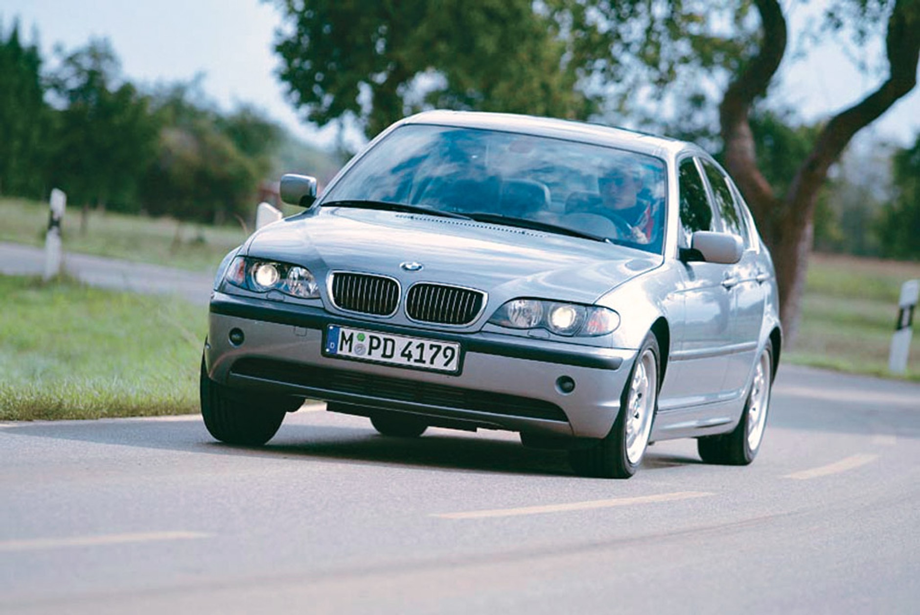 Mercedes C 200 CDI kontra BMW 320d: co wybrać, prestiż czy osiągi?