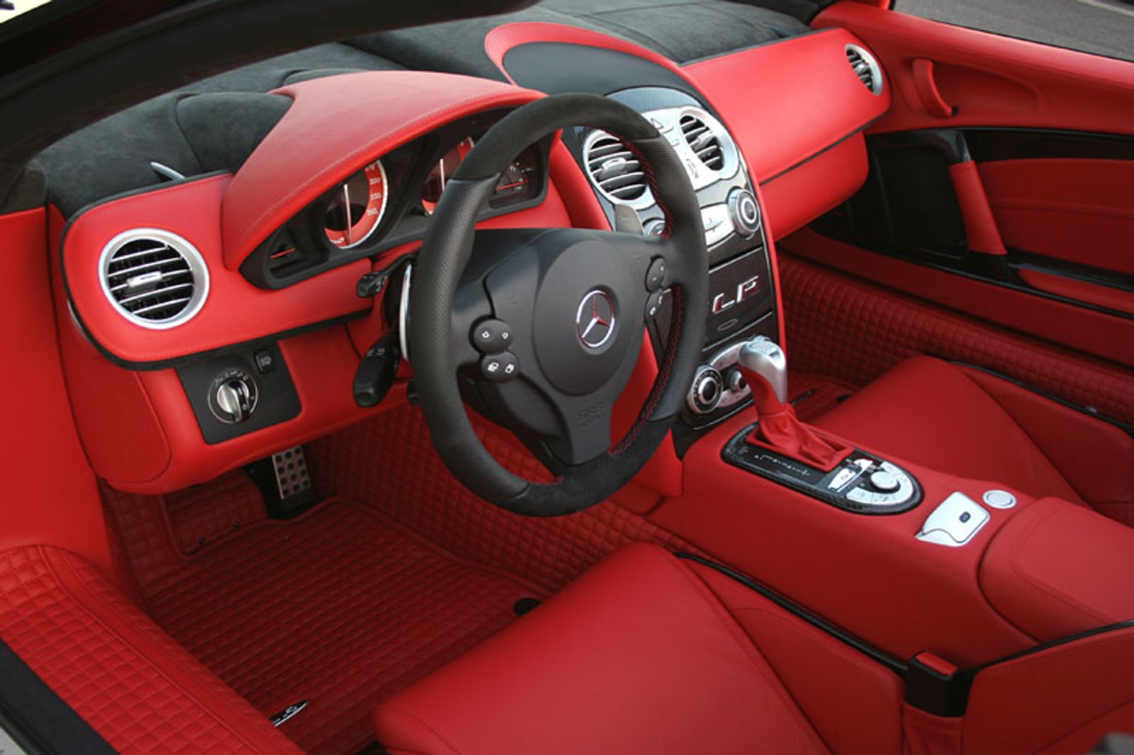 Essen Motor Show 2007: Brabus SLR Roadster – chromowany amfiteatr