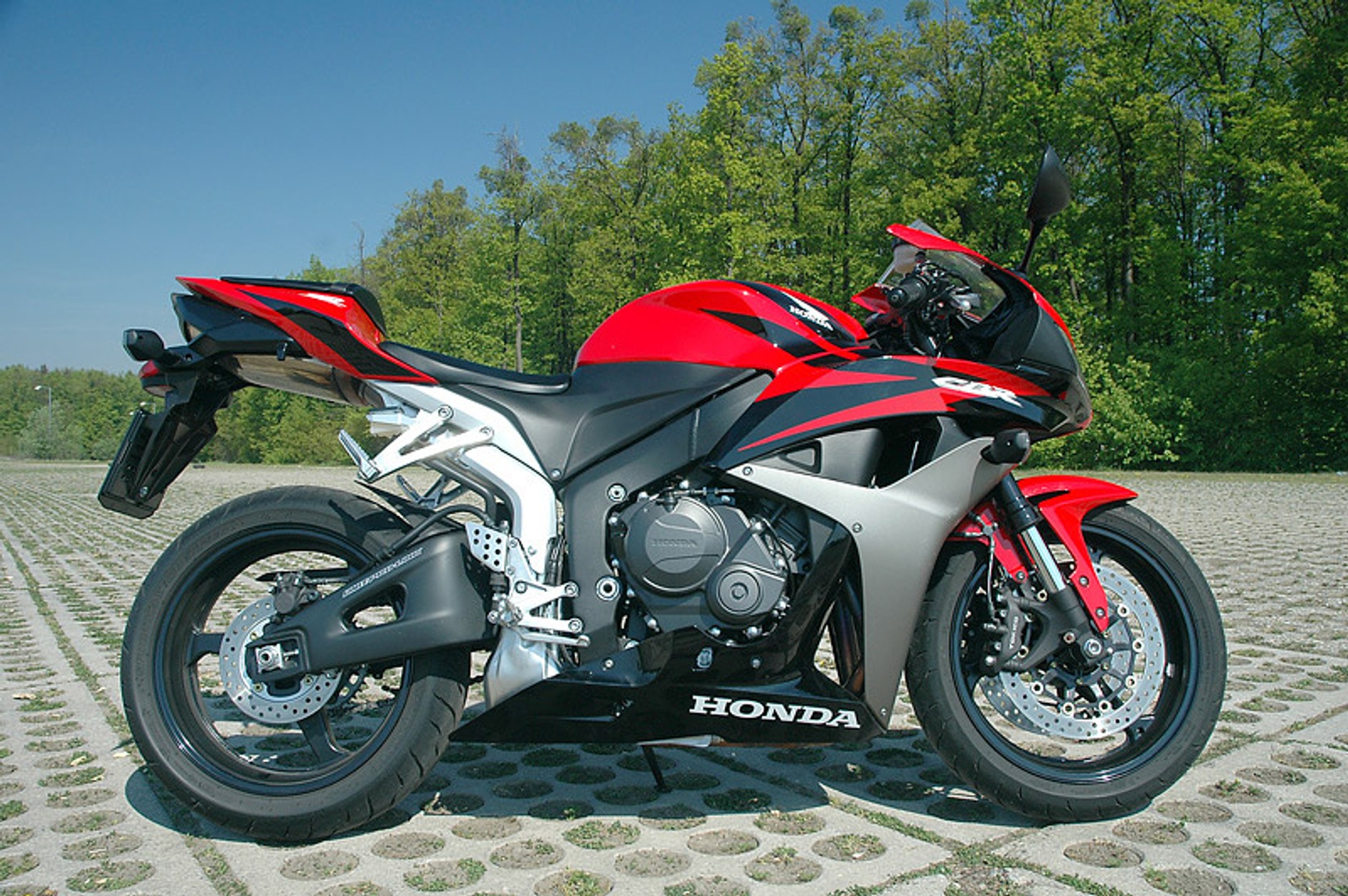 Honda CBR600RR: walka o medal