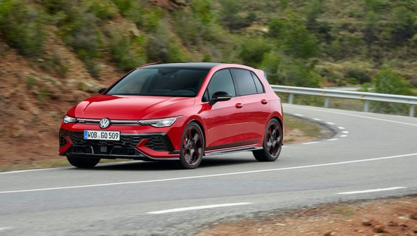 VW Golf GTI Edition 50