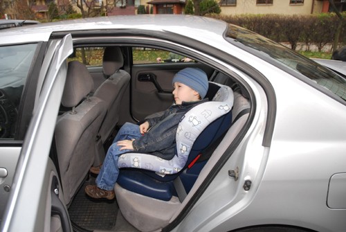 Dzieci w podróży - pokazujemy jak zadbać o najmłodszych pasażerów