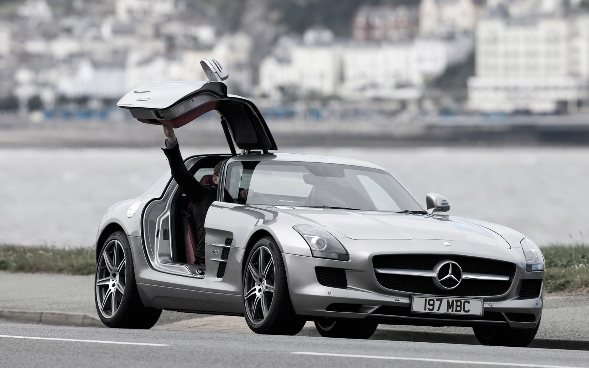 Mercedes SLS AMG