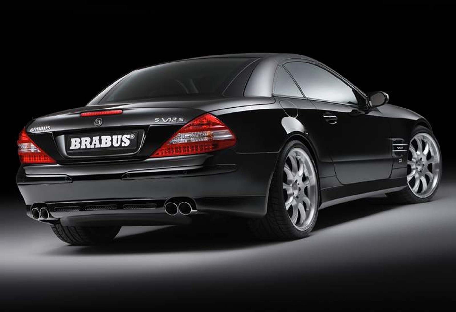 Brabus SV 12 S Biturbo Roadster – 350 km/h bez dachu