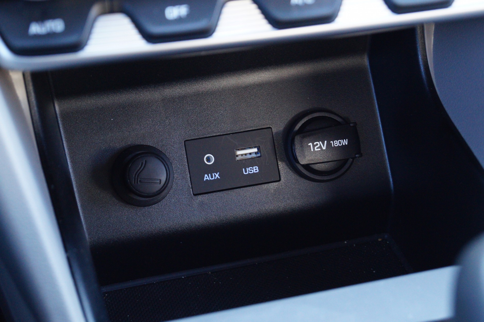 Hyundai Elantra 1.6 MPI