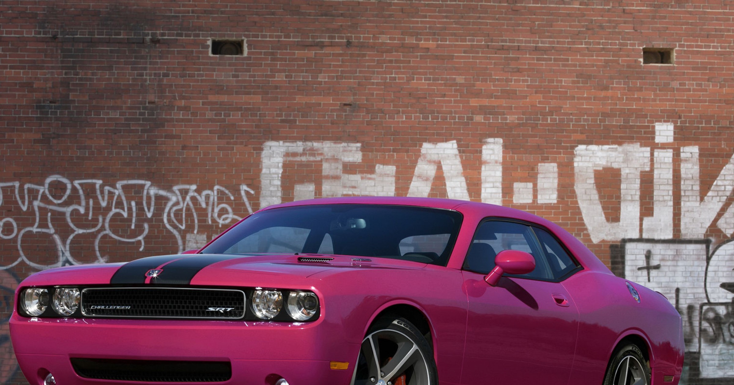 Challenger ma 40 lat