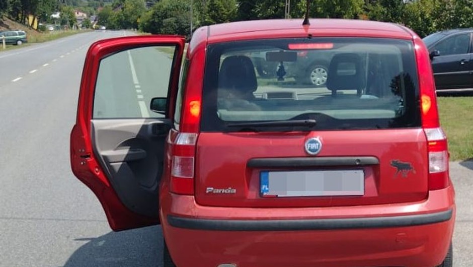 Samochód prowadzony przez 71-latkę, który zatrzymała policja