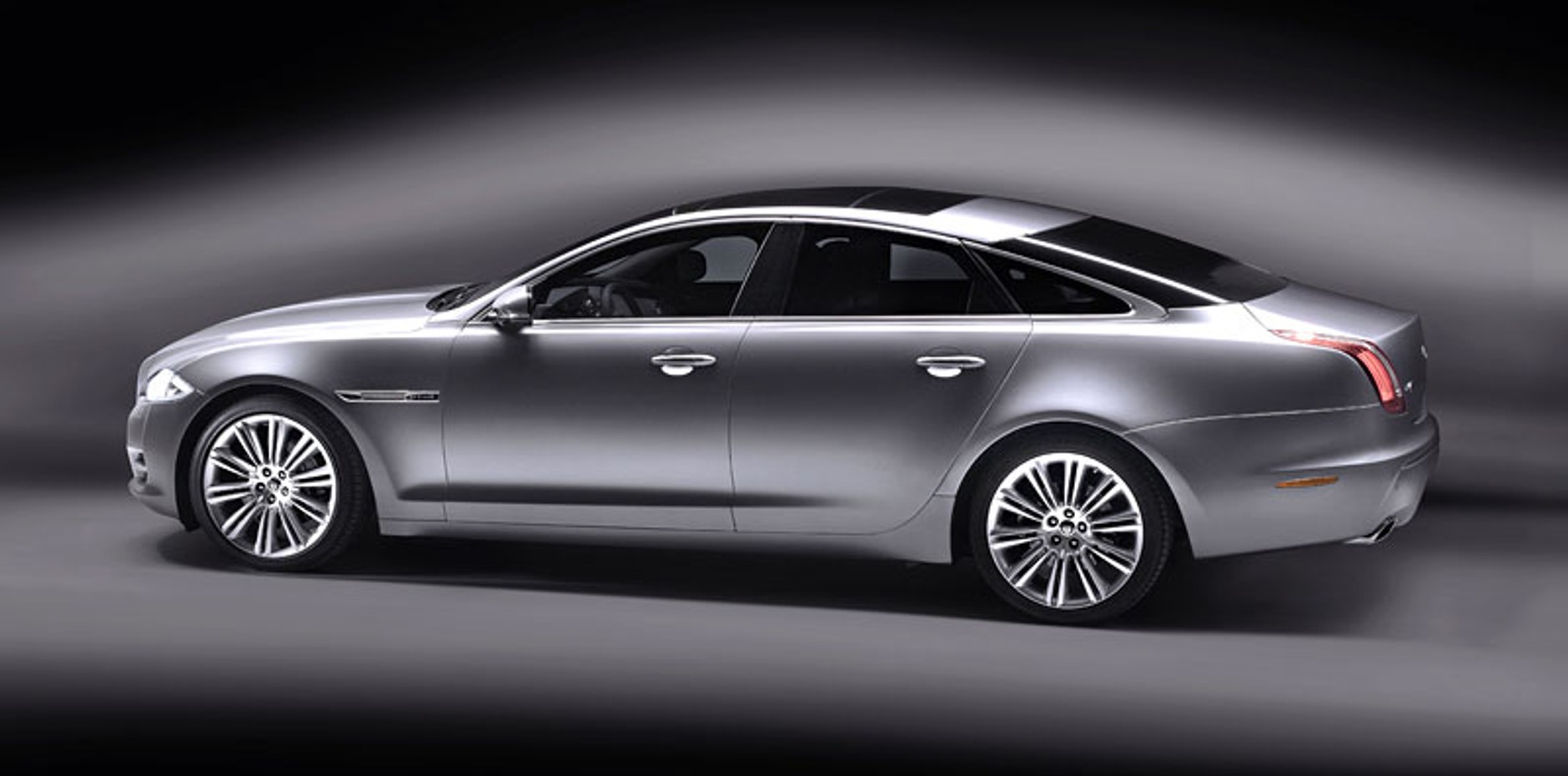 IAA Frankfurt 2009: Jaguar XJ – pierwsze wrażenia, fotogaleria