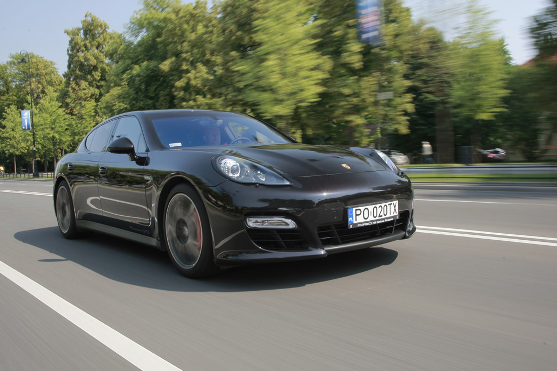 Porsche Panamera GTS: limuzyna na tor i na spotkanie