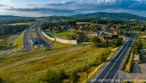 Tunel na zakopiance skrócił czas przejazdu o 20 minut. Kosztował prawie miliard złotych