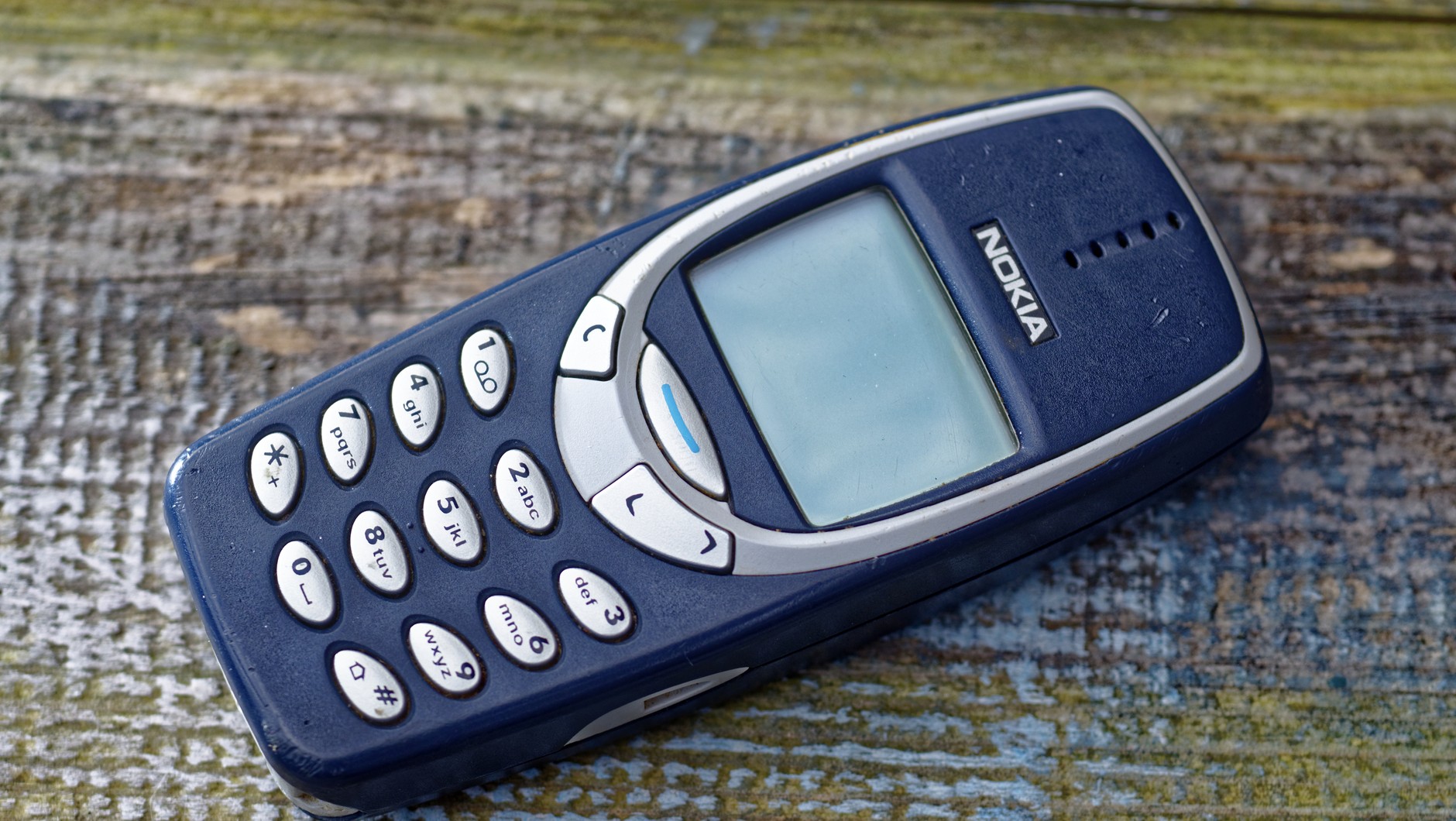 Nokia 3310 złodziei różni się obecnością nieoferowanego portu USB