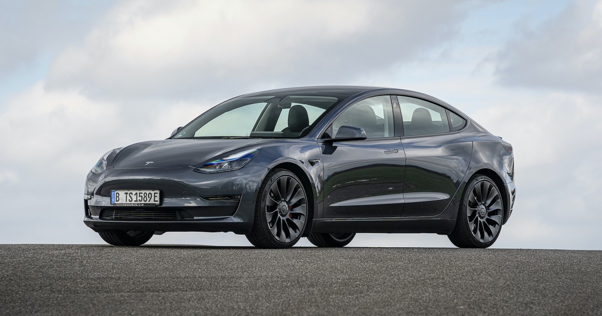 Tesla Model 3: wypożyczalnie pozbywają się tego modelu