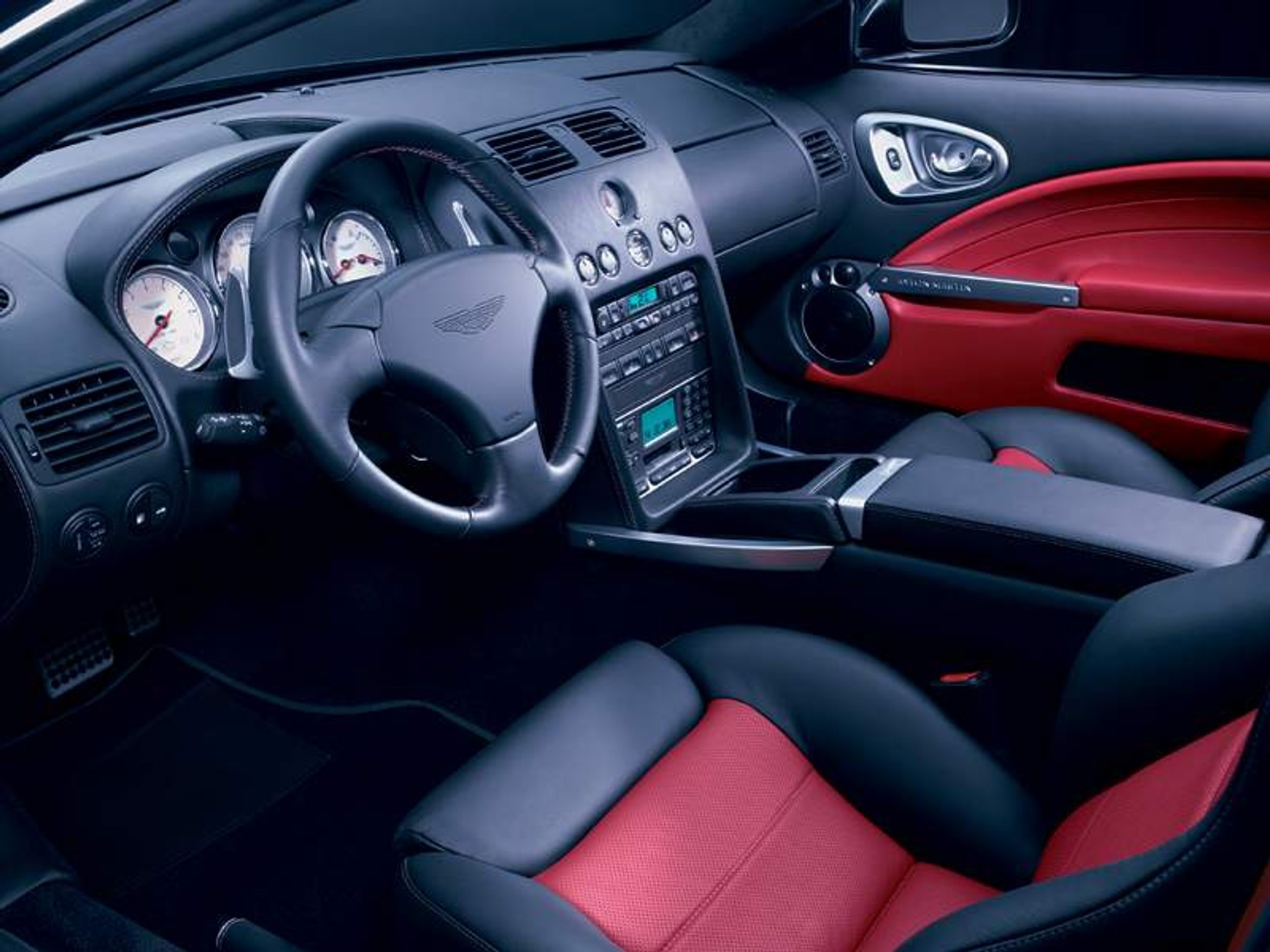 Aston Martin Vanquish S Ultimate Edition