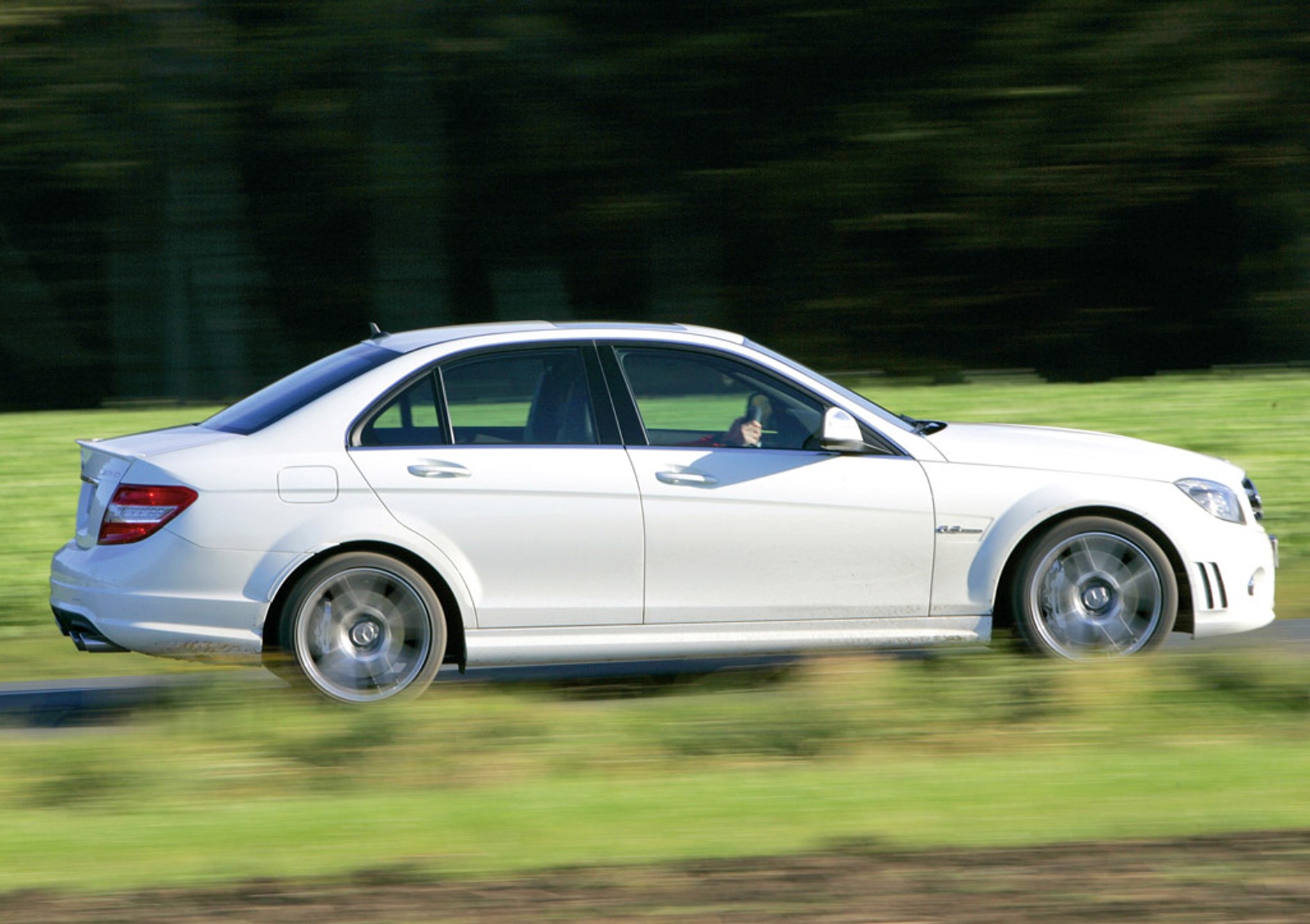 Które auta mają największy zasięg? Lista najlepszych