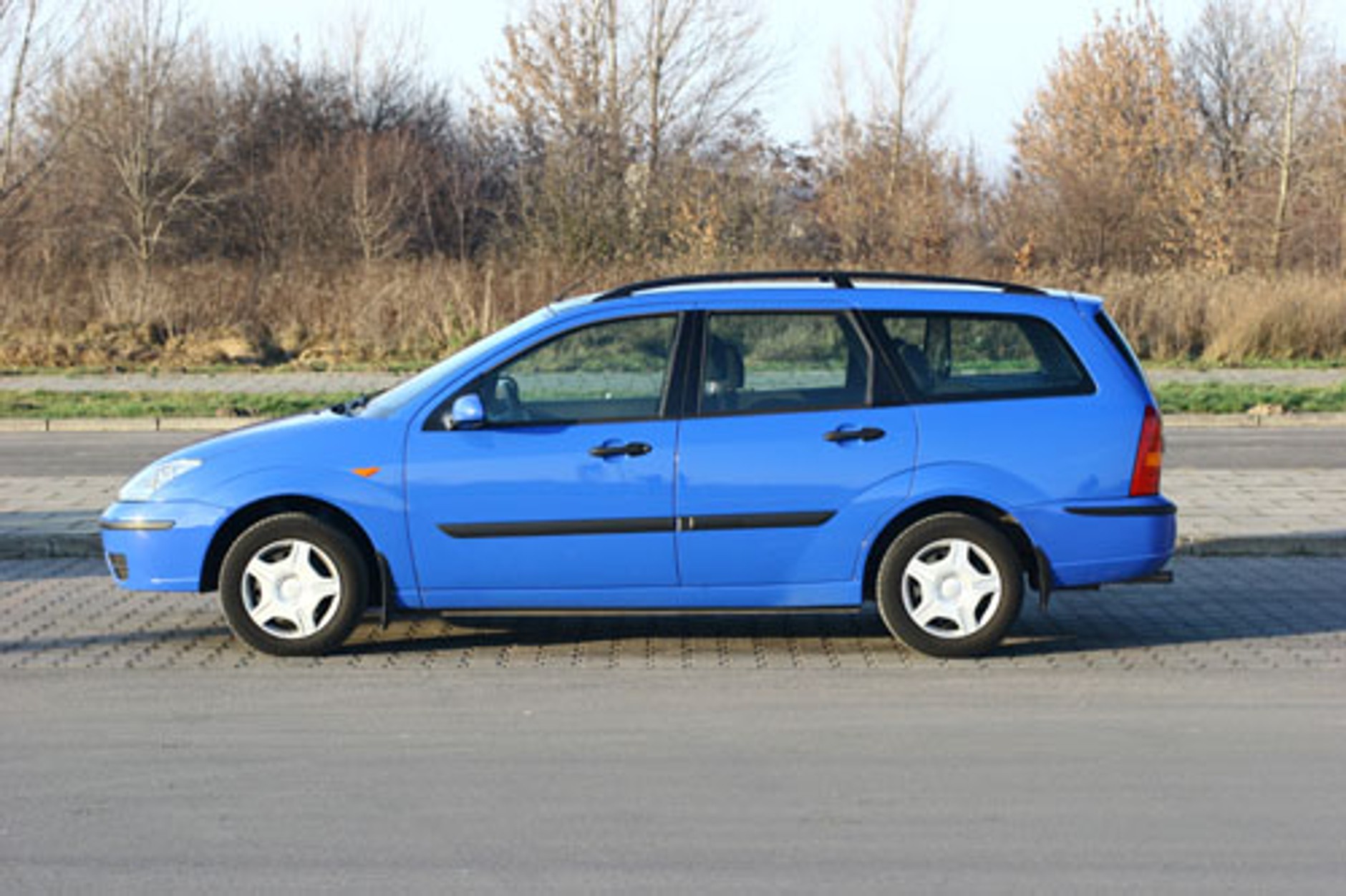 Ford Focus I kombi - Solidnie zawieszony