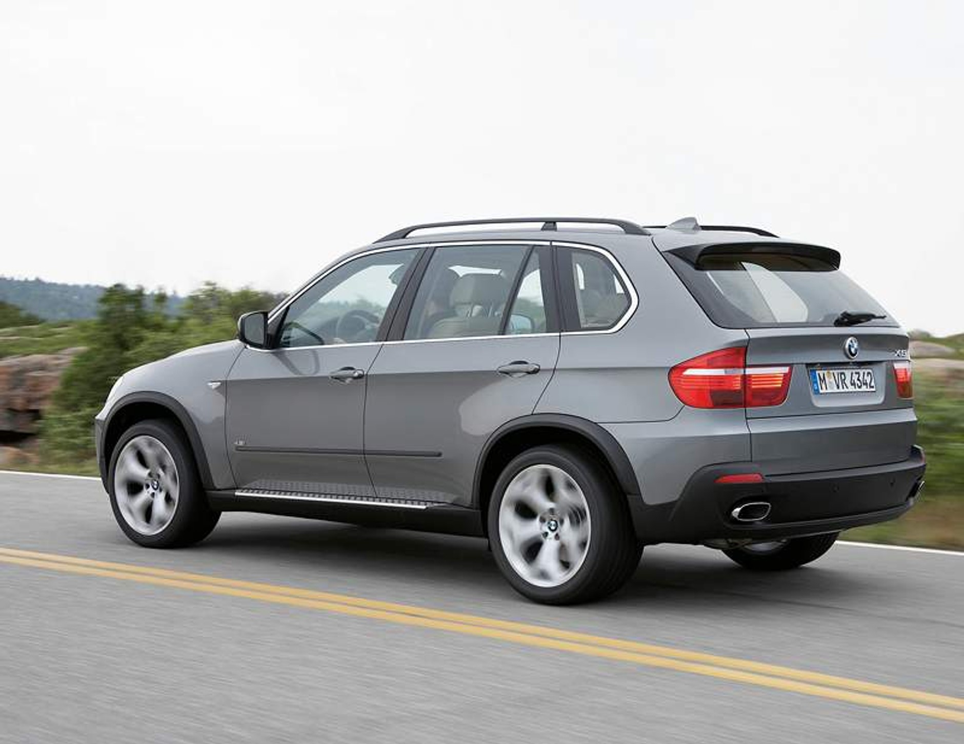 BMW X5 kontra BMW X6: pierwsze statyczne porównanie