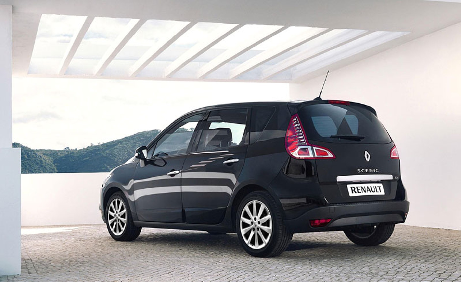 Nowy Renault Scenic: ładny, nowoczesny, wygodny (ceny w Polsce)