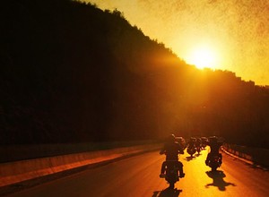 Jak komfortowo podróżować motocyklem?