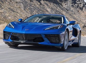Chevrolet Corvette C8 Stingray – tak jeździ kultowe auto z wolnossącym V8!