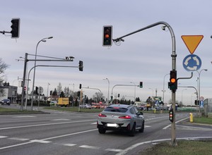 Na pięciu skrzyżowaniach system łapie jedną trzecią kierowców. Tu łatwo dostać 500 zł mandatu