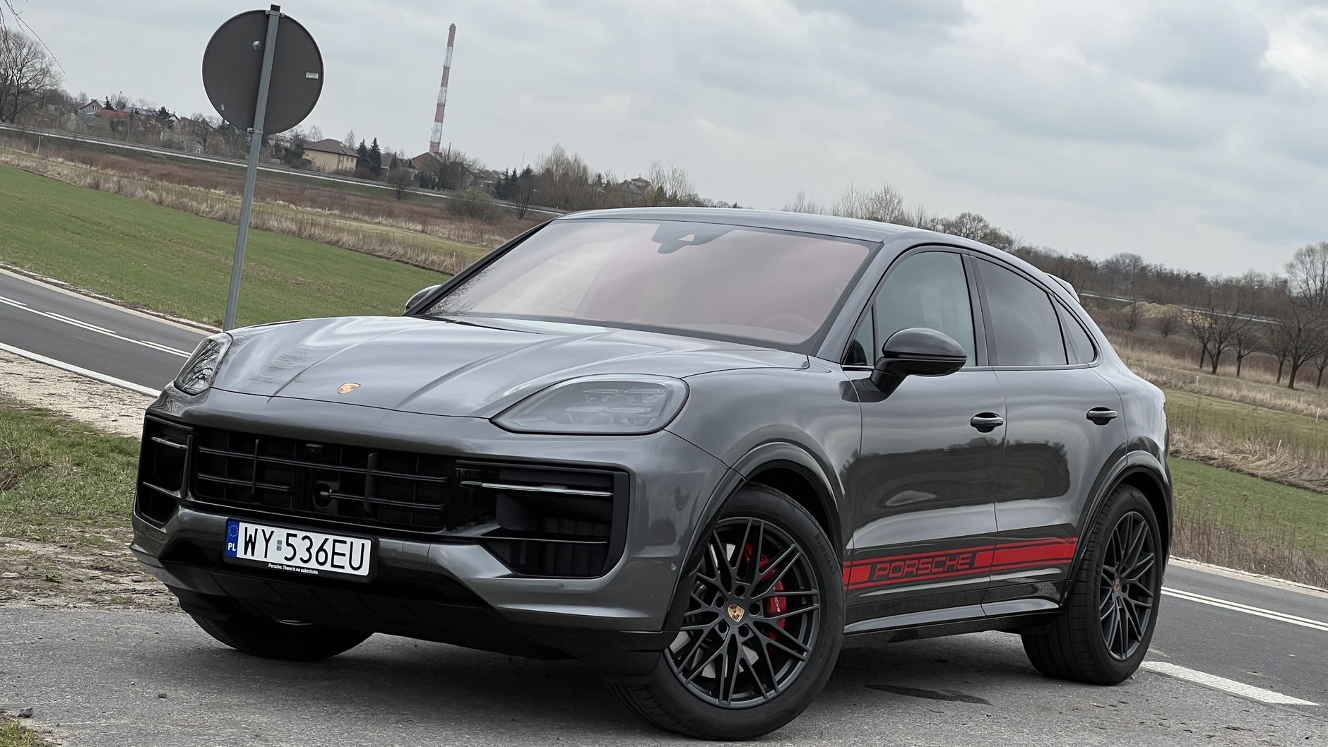 Porsche Cayenne GTS Coupe (model roku 2025)
