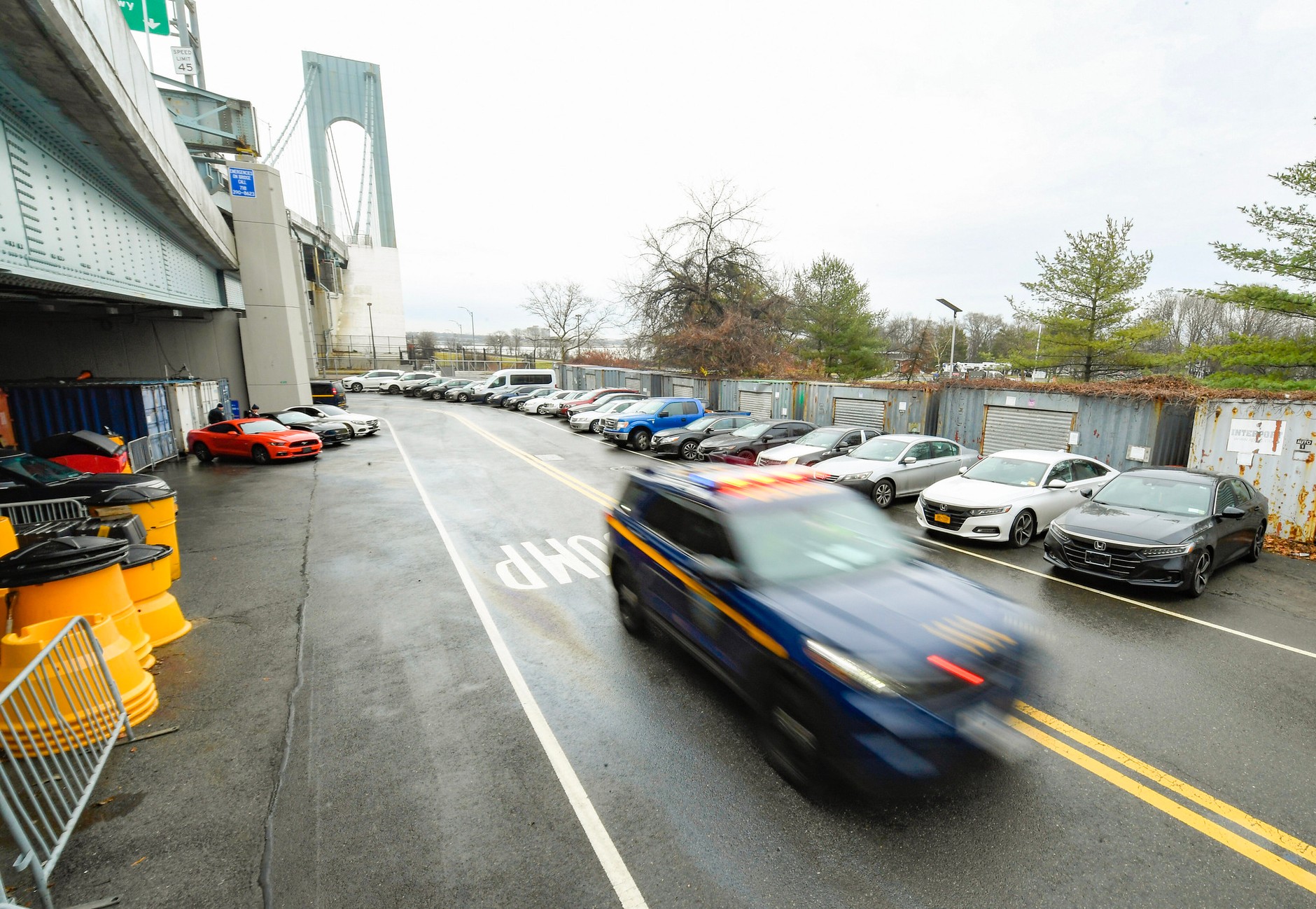 Funkcjonariusze MTA (Metropolitan Transportation Authority) z Nowego Jorku przeprowadzili akcję skierowaną przeciwko kierowcom, którzy ignorują konieczność wnoszenia opłat drogowych