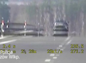 Jechał 236 km/h na ekspresówce. Nie skończyło się na mandacie [Nagranie]