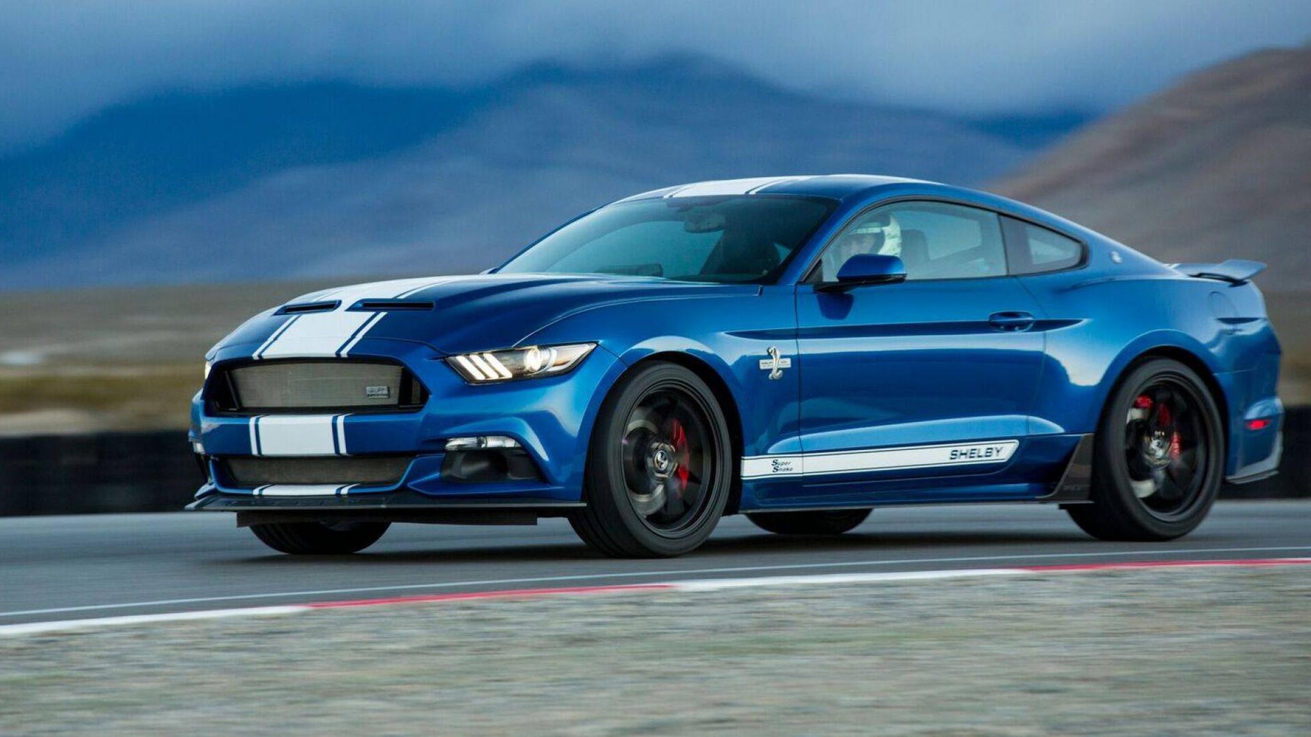 Super Snake Mustang na 50. urodziny