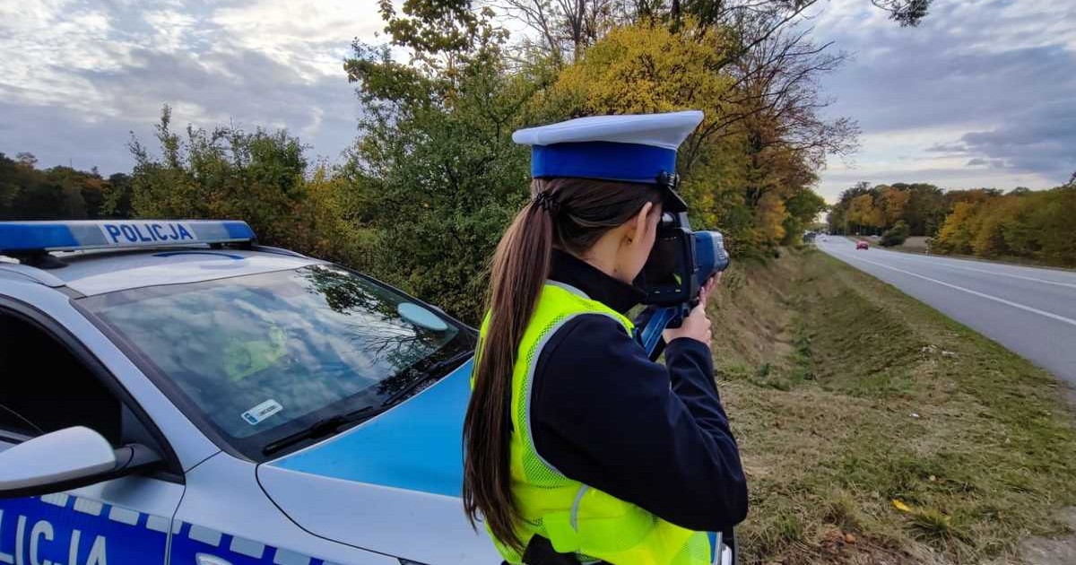  Policjanci z trzech powiatów prowadzili akcję Kaskadowy pomiar prędkości. Sprawdzali jedną drogę