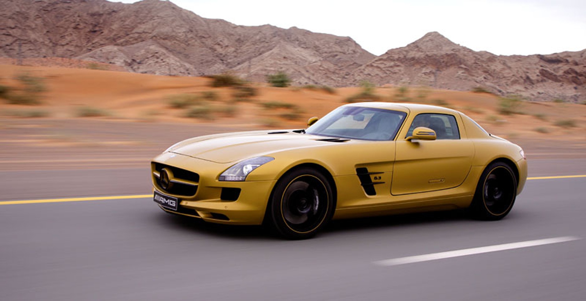 Mercedes-Benz SLS AMG i G 55 AMG Edition 79: złote i srebrne gwiazdy w Dubaju