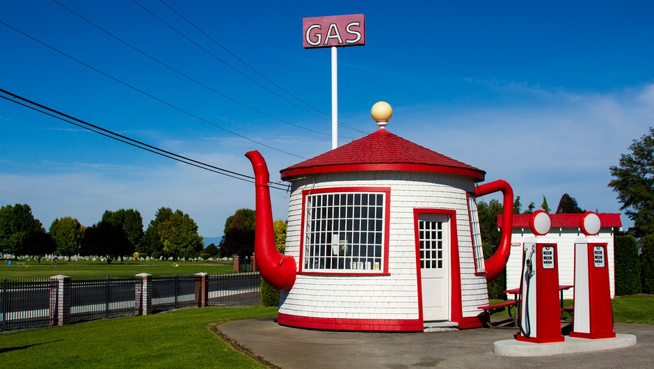Teapot Dome Service Station, Zillah fot Iflorea
