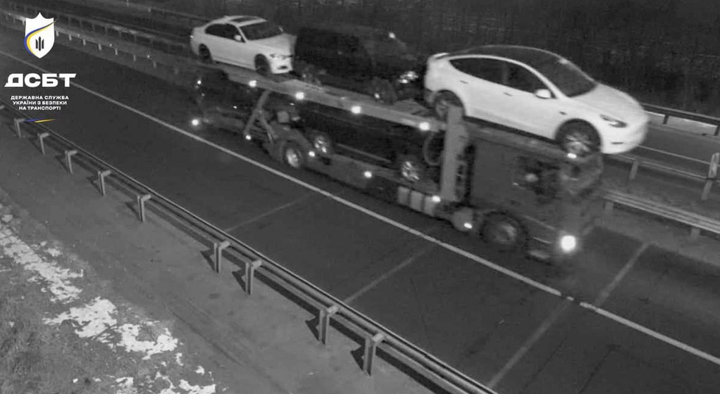 Zdjęcie autotransportera z punktu pomiaru