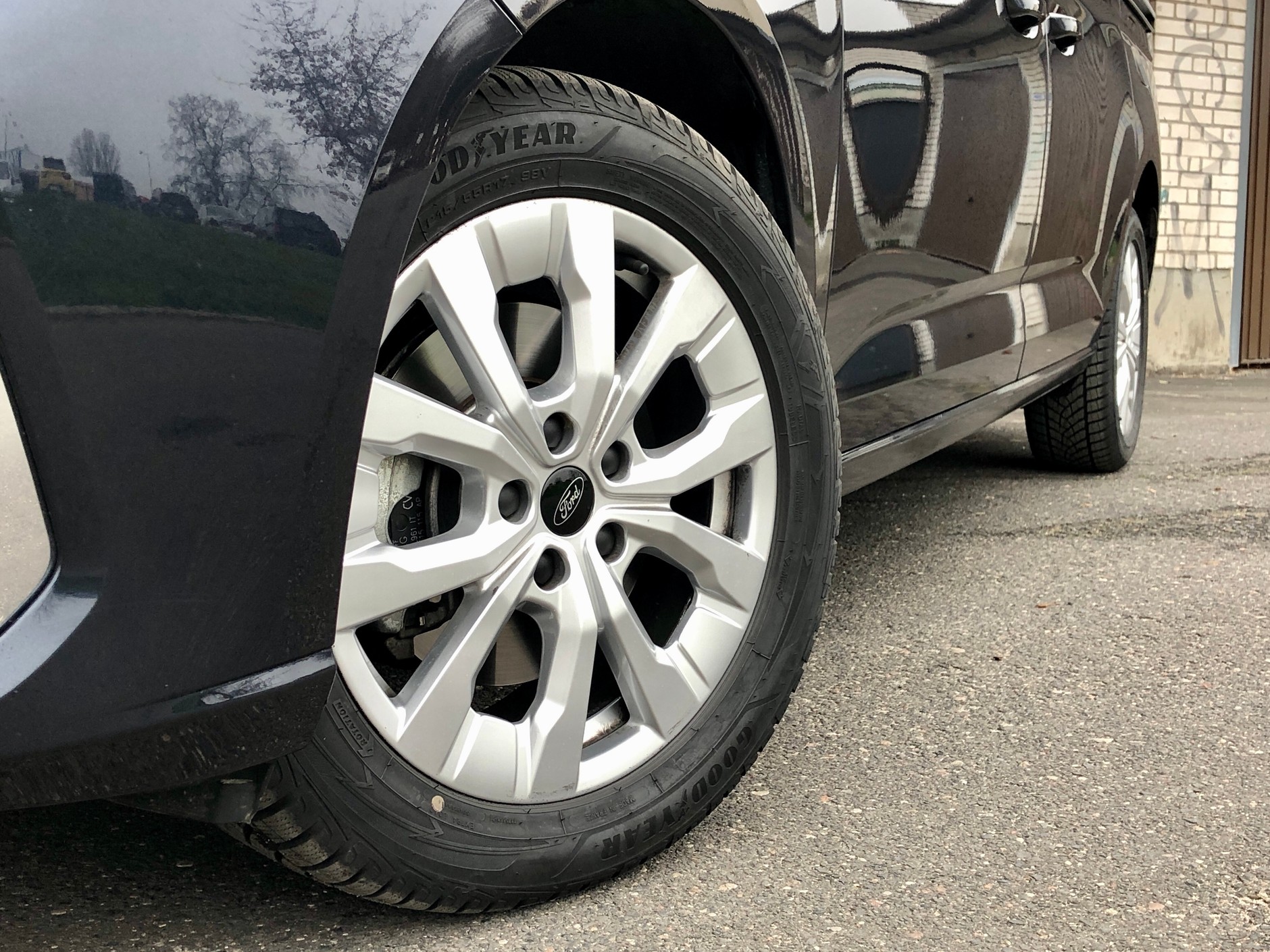 Ford Grand Tourneo Connect 1.5 Ecoboost Titanium