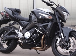 Suzuki B-King: król na dwóch kołach