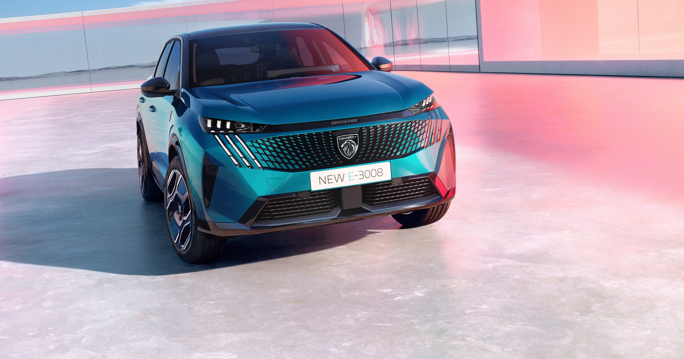 PEUGEOT E 3008