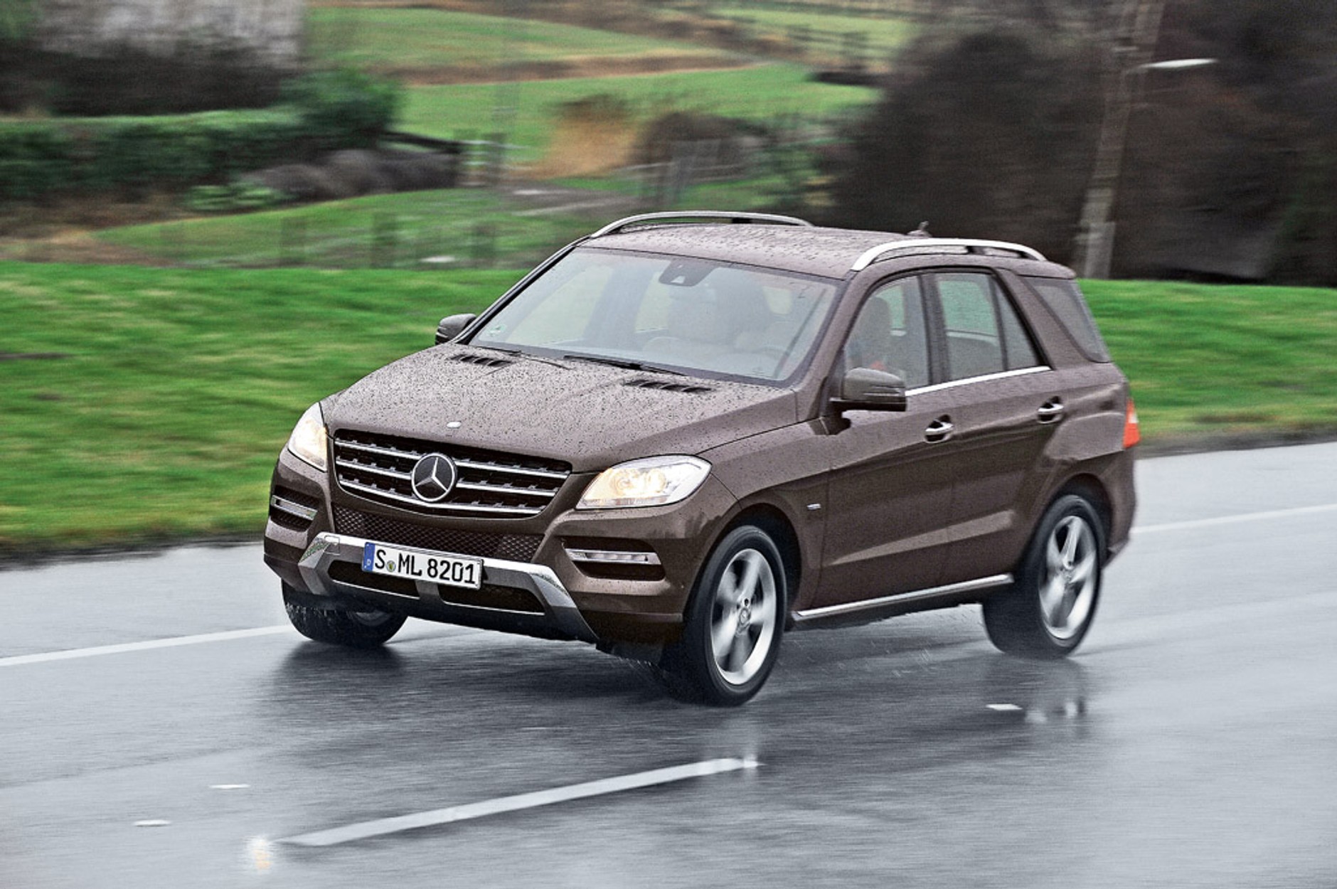 Mercedes ML kontra Range Rover Sport i Volkswagen Touareg: komfortowi podróżnicy