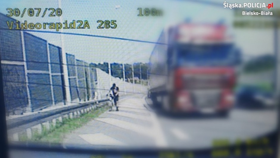 Jechał rowerem po drodze ekspresowej