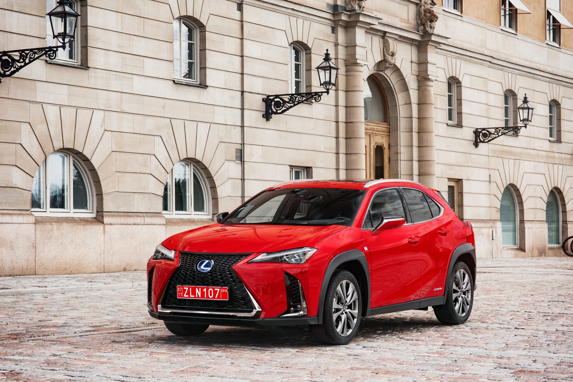 Lexus UX 250h