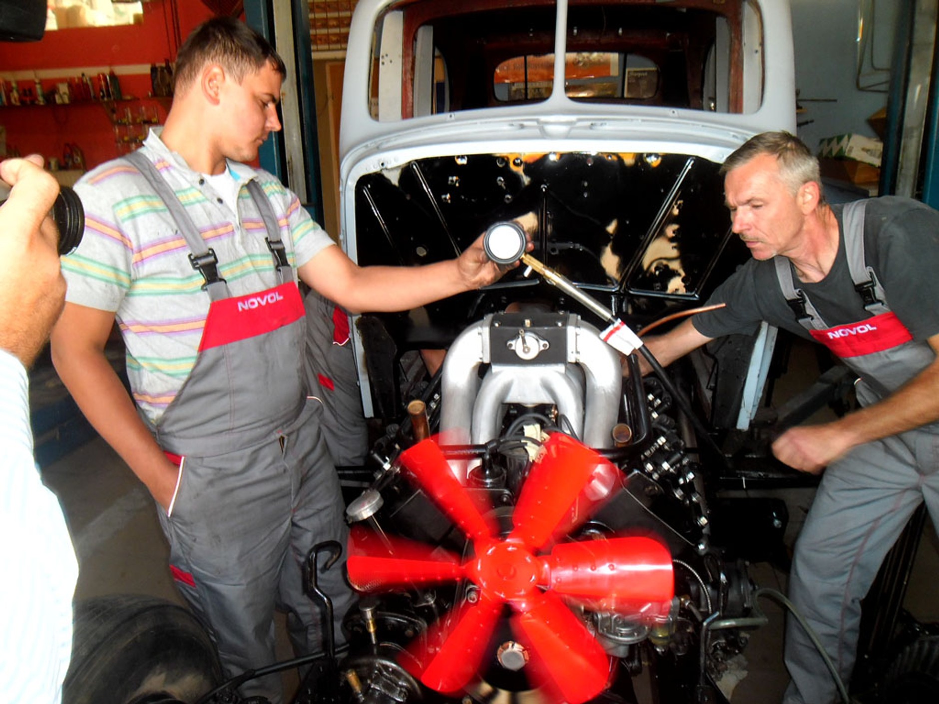 Cadillac Marszałka - Odbudowa Cadillaca 355D Fleetwood Special