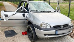 Kierował Oplem jak z horroru. Policjanci połączyli kropki