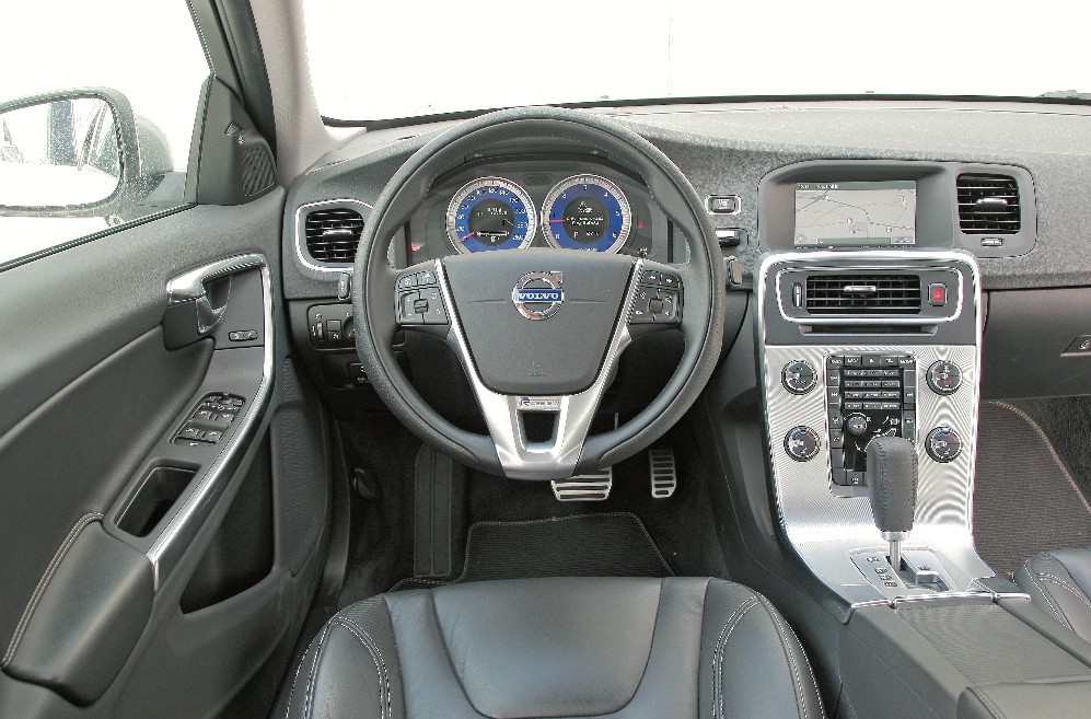 Umiejętne połączenie szwedzkiego minimalizmu z wzorową ergonomią obsługi. Jakość godna klasy premium