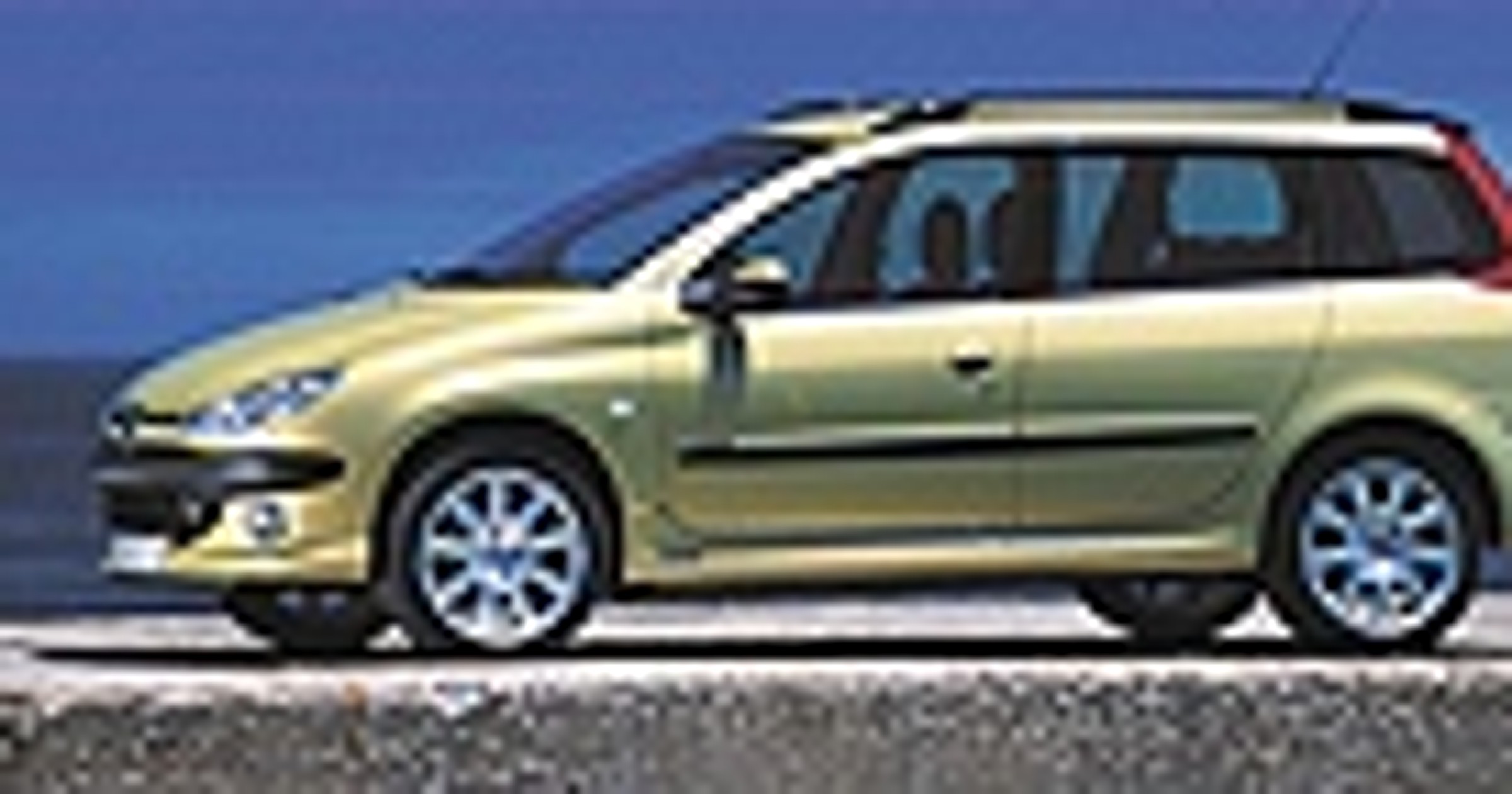 Peugeot 206 SW z Anglii
