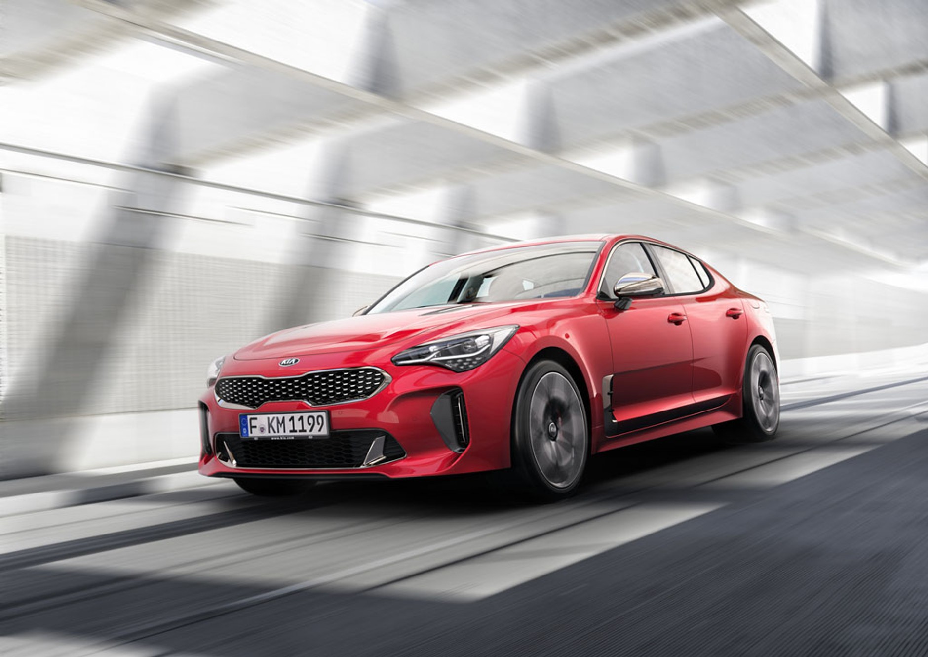 Kia Stinger - nie będzie wersji z napędem elektrycznym any hybrydowym