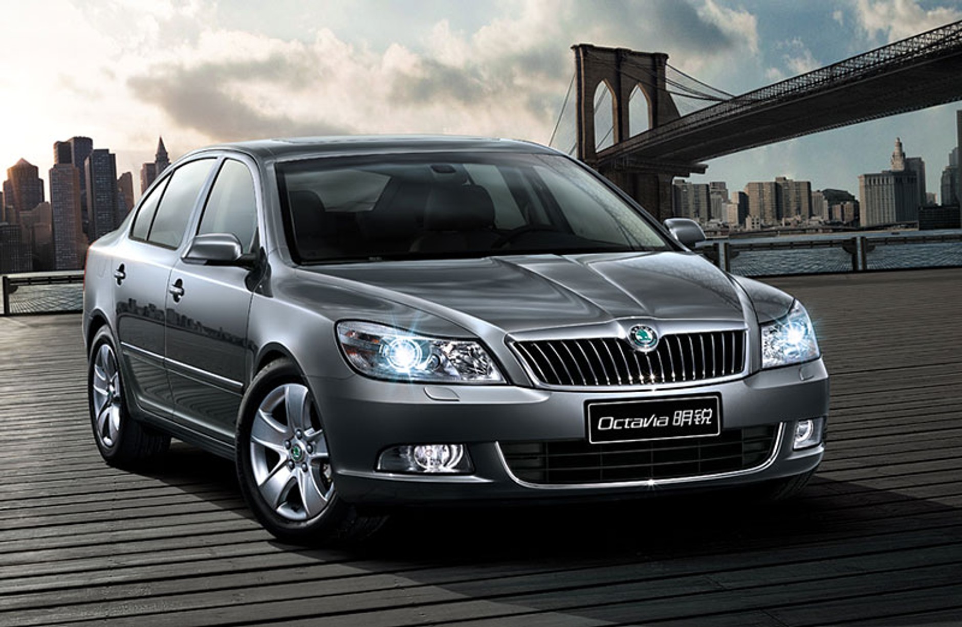 Pekin 2010: Škoda Octavia w Chinach - diody z tyłu, drewno w środku i zmodyfikowane silniki