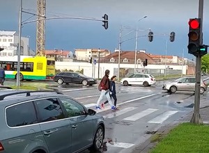 Przepisy o "zielonej strzałce" będą zmienione? Resort nie pozostawia złudzeń
