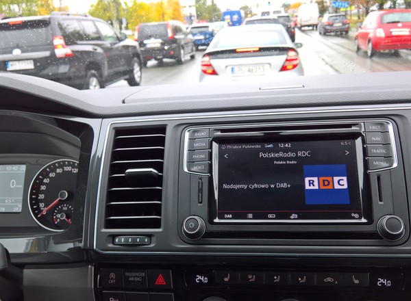 Pierwszy kraj w Europie wyłącza radio FM