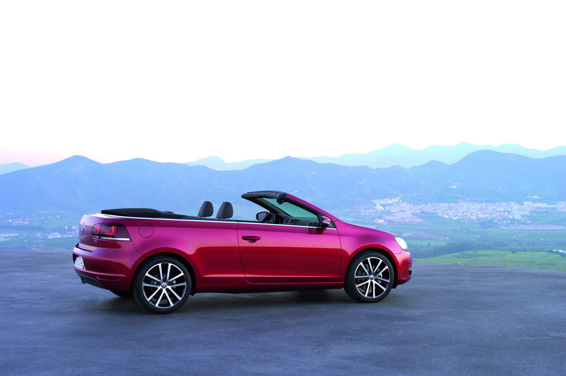 Taki jest nowy VW Golf Cabriolet